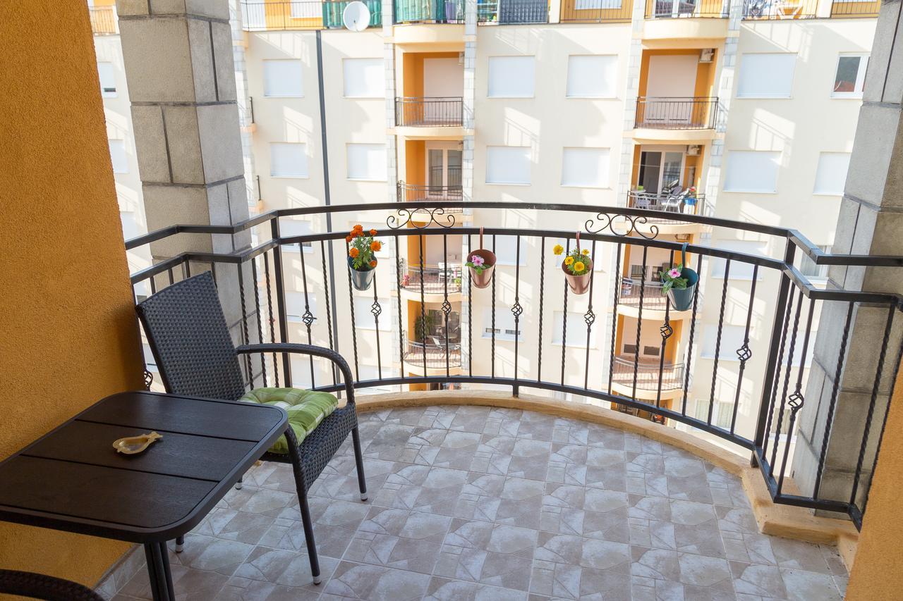 Apartmans Centar Требинє Екстер'єр фото