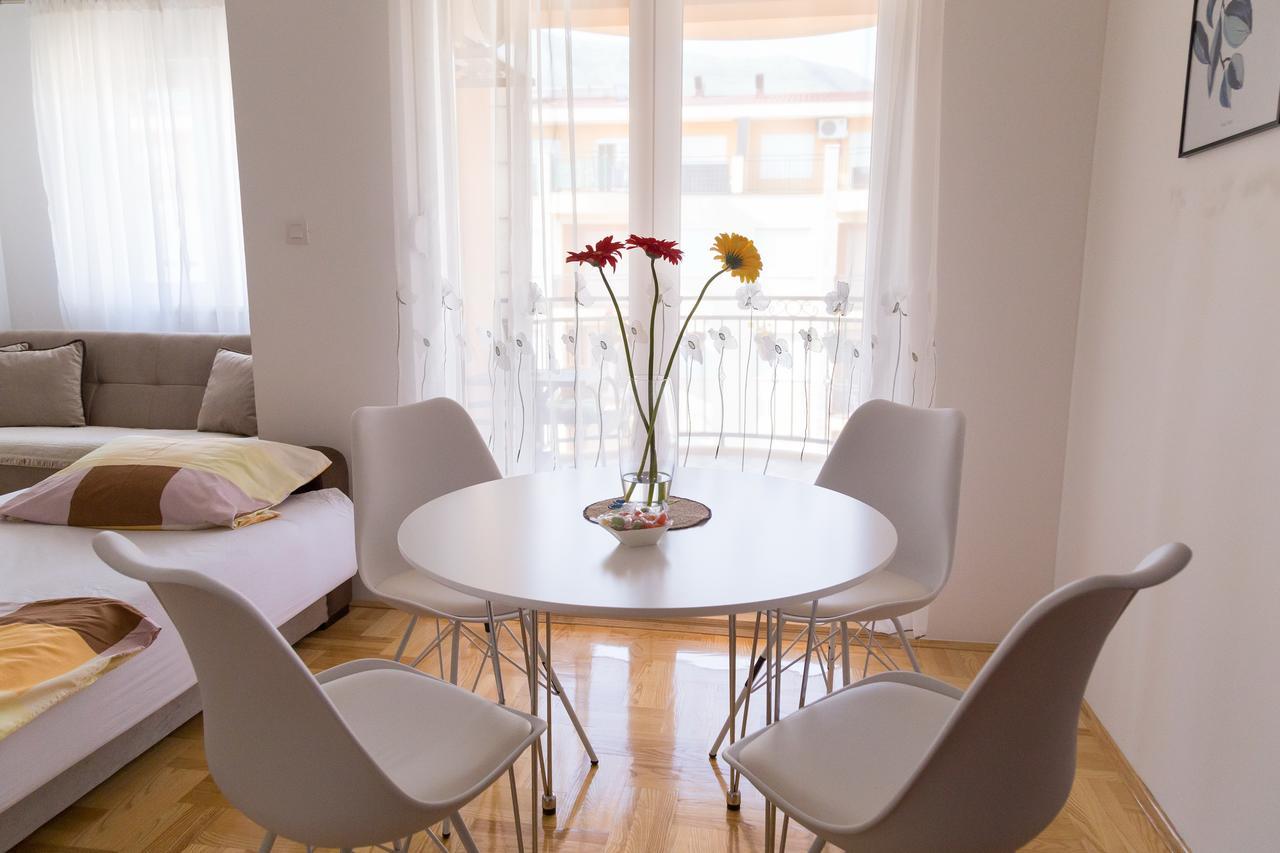 Apartmans Centar Требинє Екстер'єр фото